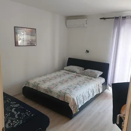 Studio Apartman *